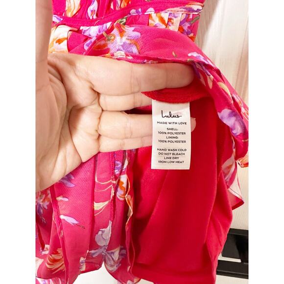 Lulus Size M Flirty Ways Hot Pink Floral‎ Flutter Sleeve Romper - Picture 7 of 13